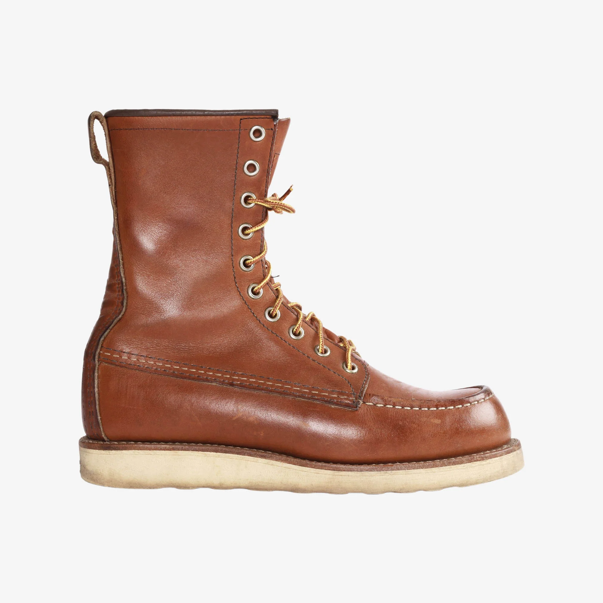877 Classic Moc Toe Boots