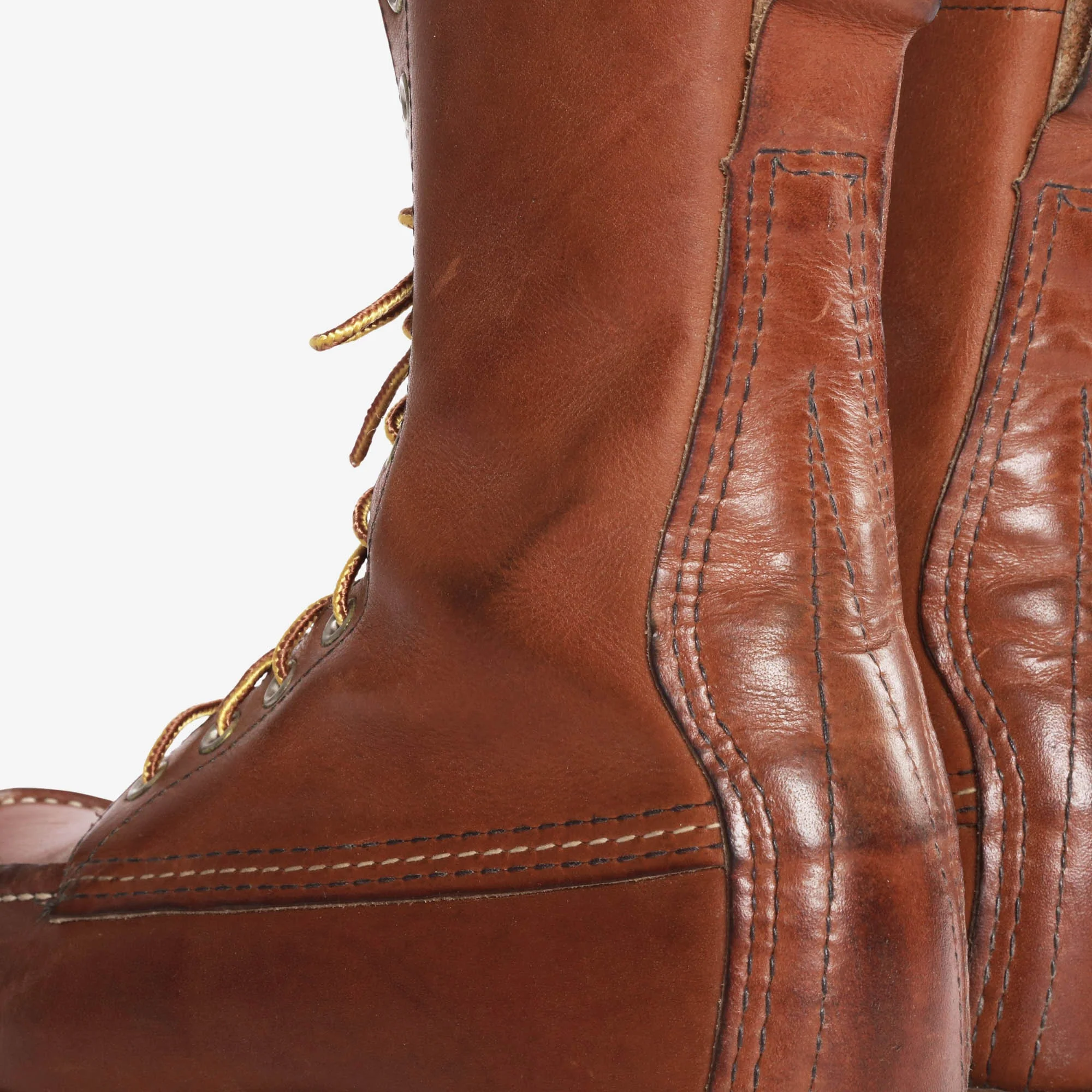 877 Classic Moc Toe Boots - Image 7