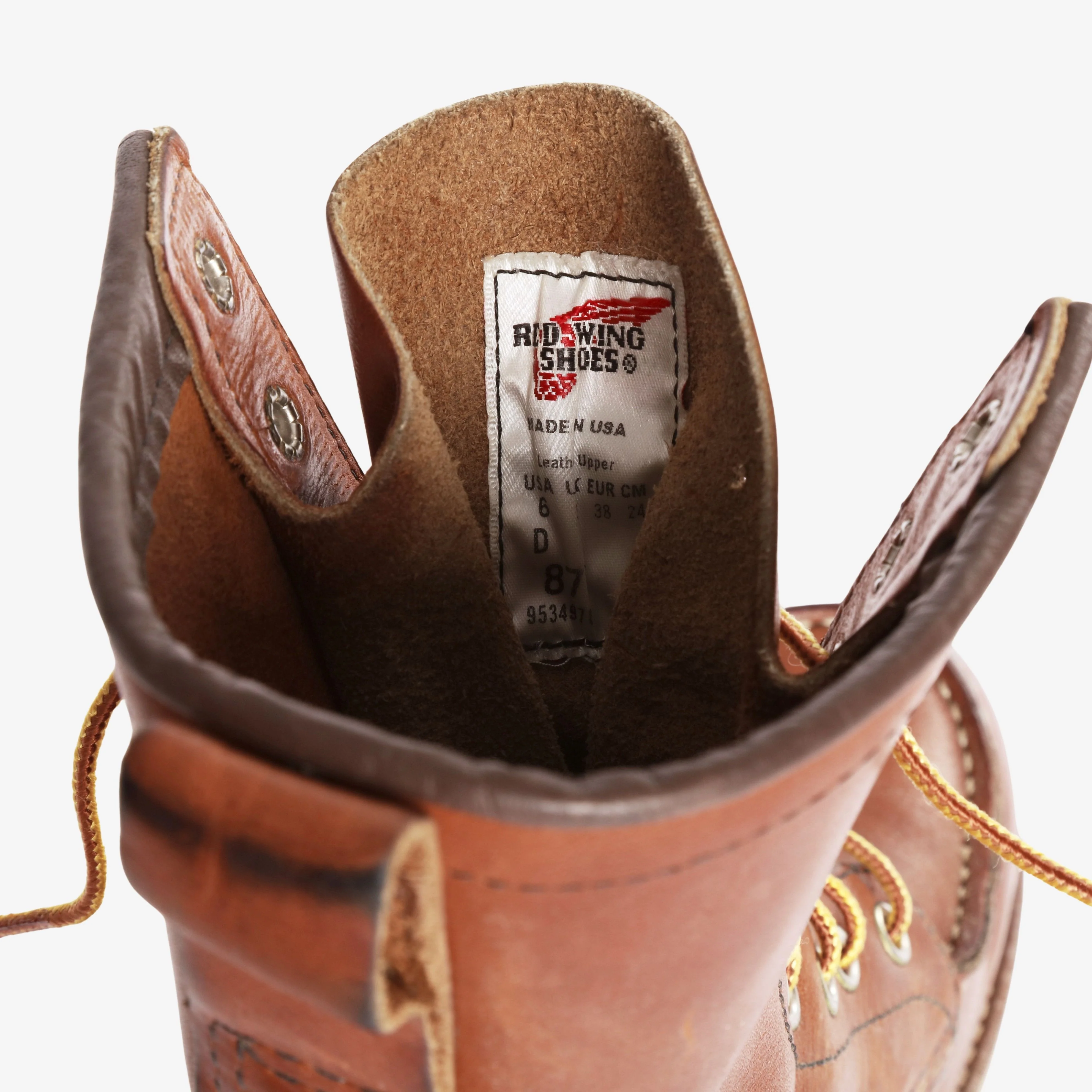 877 Classic Moc Toe Boots - Image 8