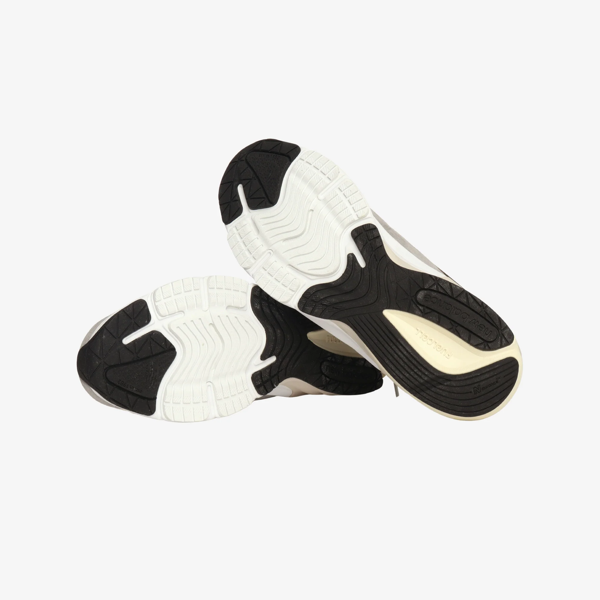 990v6 Sneakers - Image 4