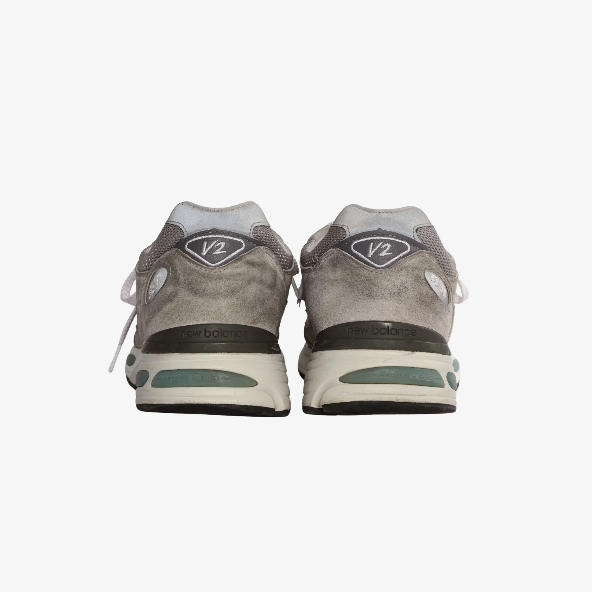 991v2 Suede Sneakers (UK) - Image 3