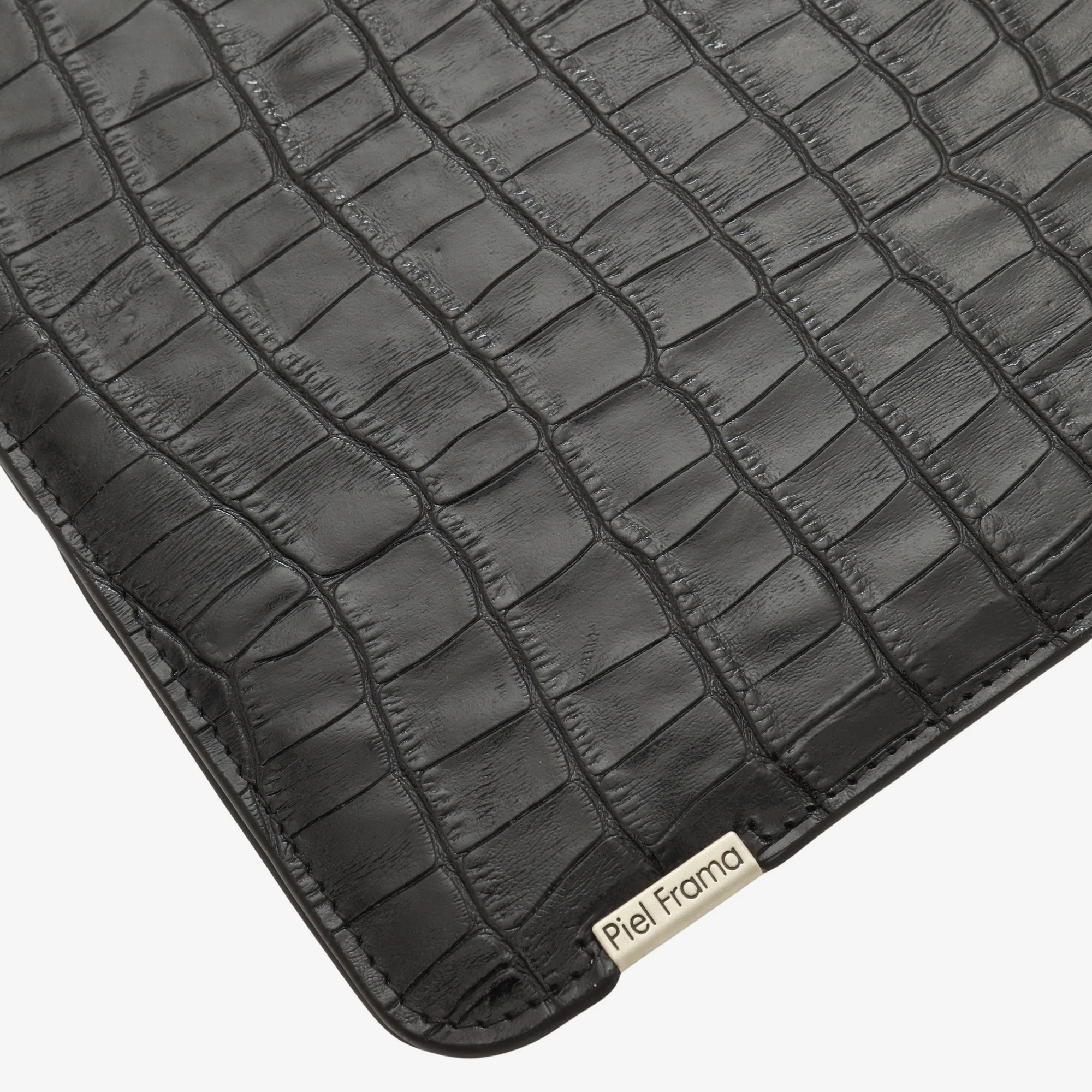 Crocodile Leather FramaSlim iPad Case (iPad Air 11) - Image 4