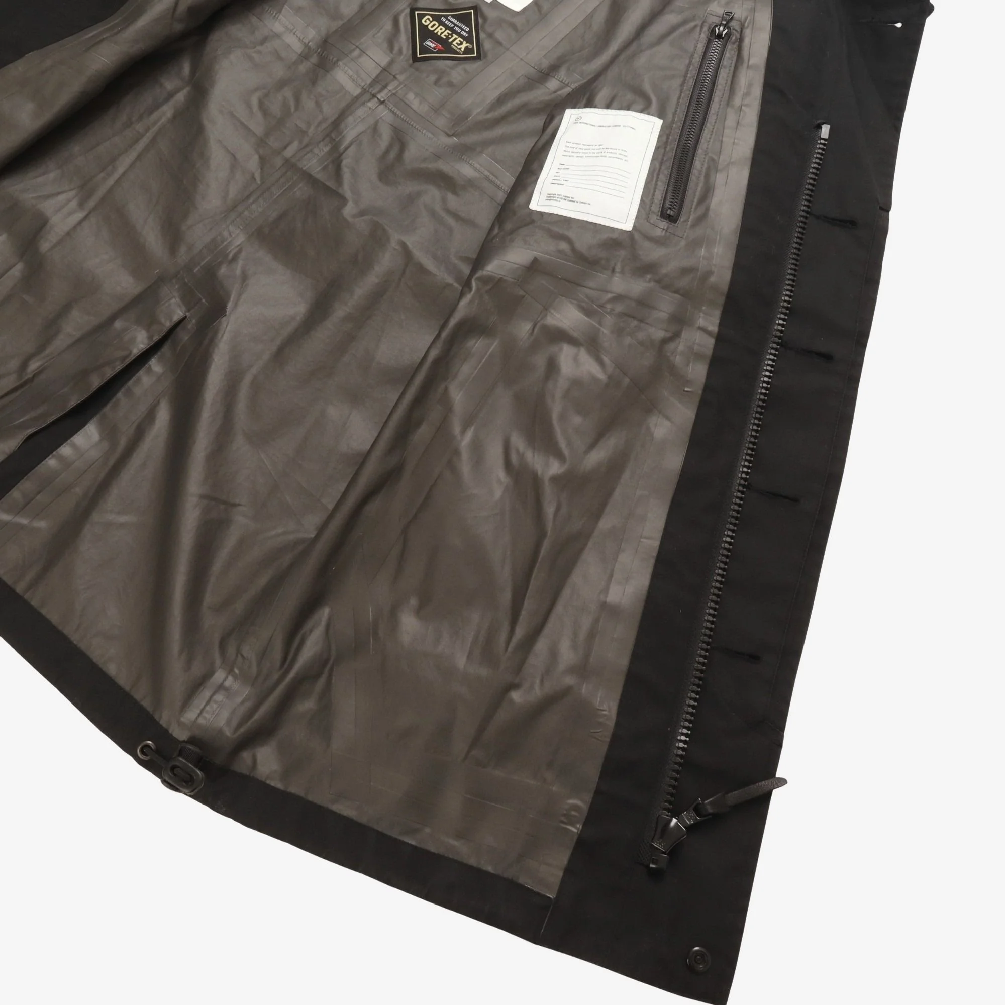Goretex Trench Coat - Image 5