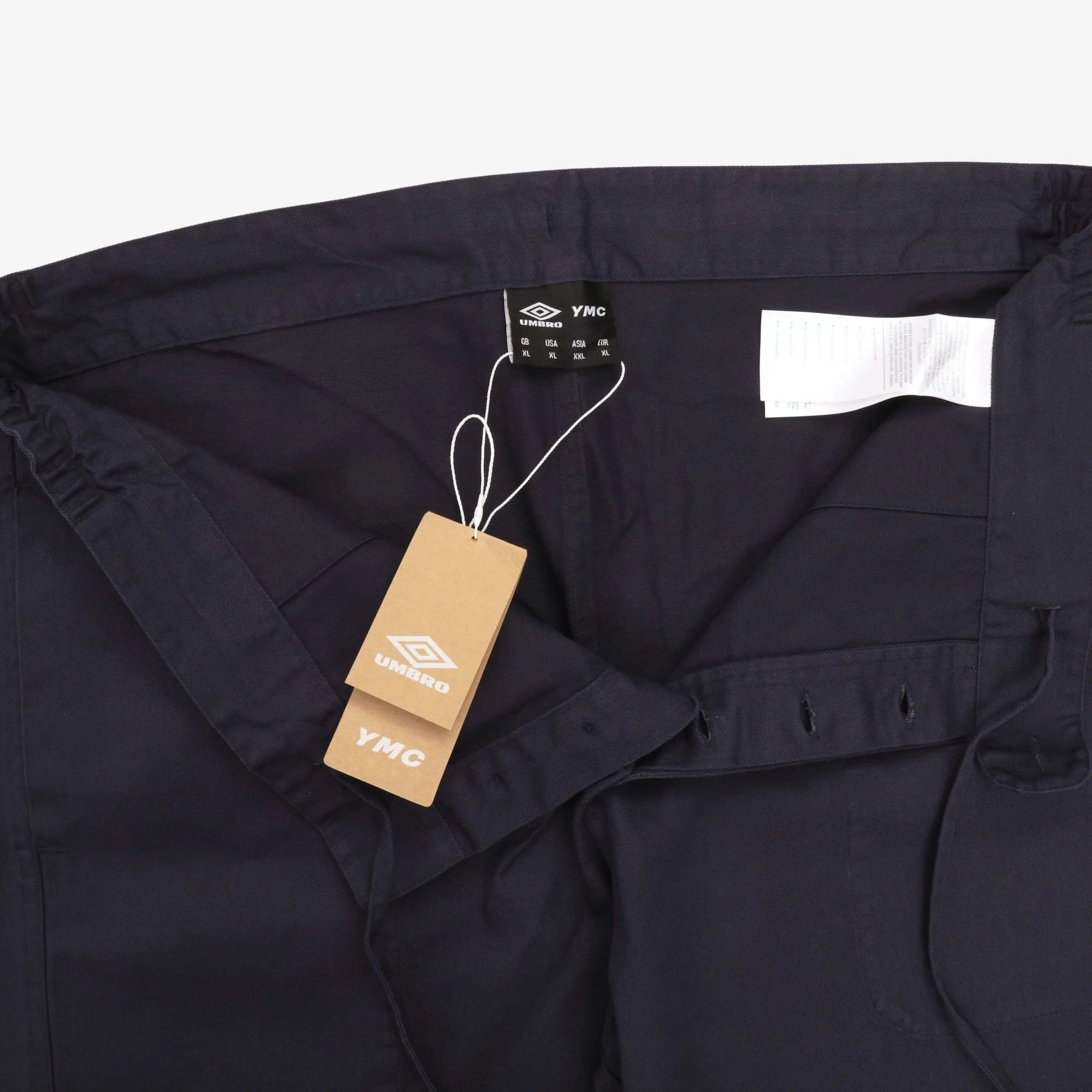 Umbro Wide Leg Shorts (42W) - Image 3